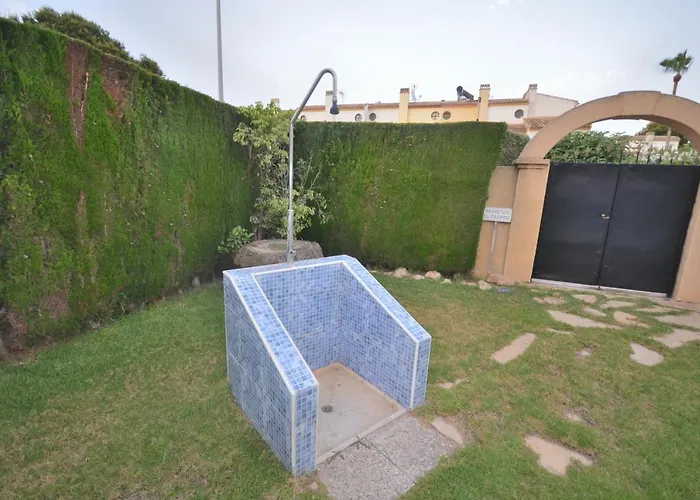 Σπίτι διακοπών Agradable Adosado Con Piscina, Duchas Hidromasaje Τορεβιέχα