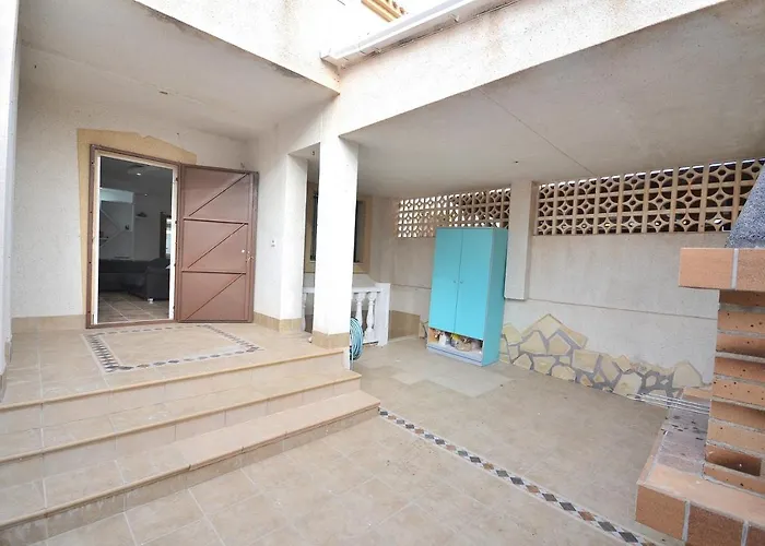 Agradable Adosado Con Piscina, Duchas Hidromasaje * Τορεβιέχα