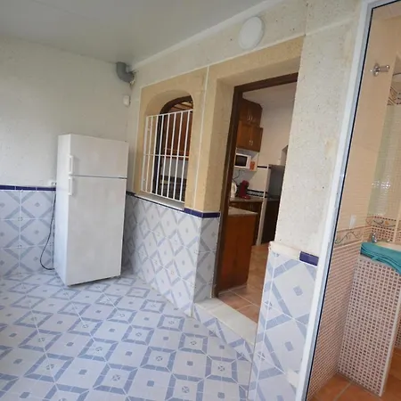 Agradable Adosado Con Piscina, Duchas Hidromasaje *