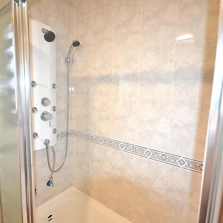 Agradable Adosado Con Piscina, Duchas Hidromasaje * Torrevieja