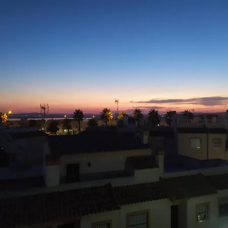 Holiday home Agradable Adosado Con Piscina, Duchas Hidromasaje Torrevieja