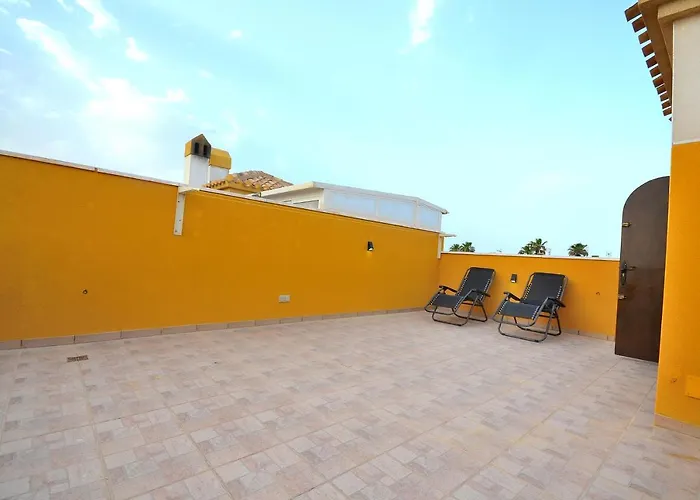 Agradable Adosado Con Piscina, Duchas Hidromasaje Torrevieja