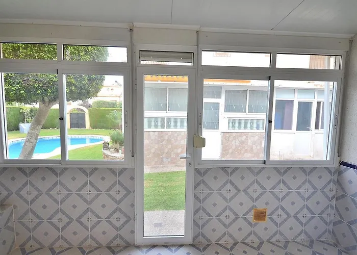 Holiday home Agradable Adosado Con Piscina, Duchas Hidromasaje *