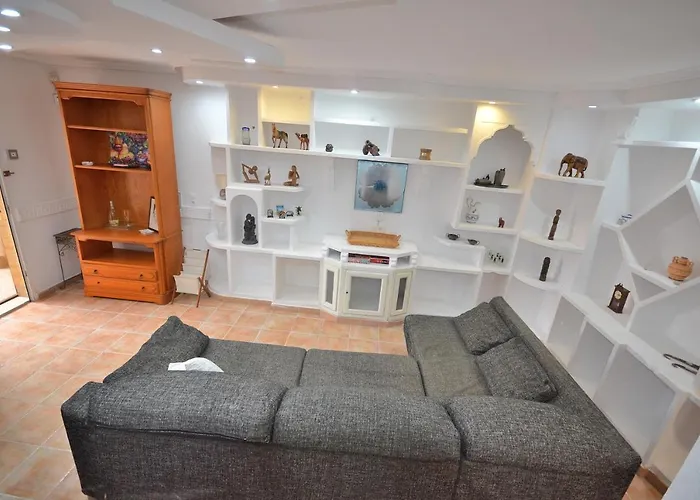 Agradable Adosado Con Piscina, Duchas Hidromasaje Holiday home *