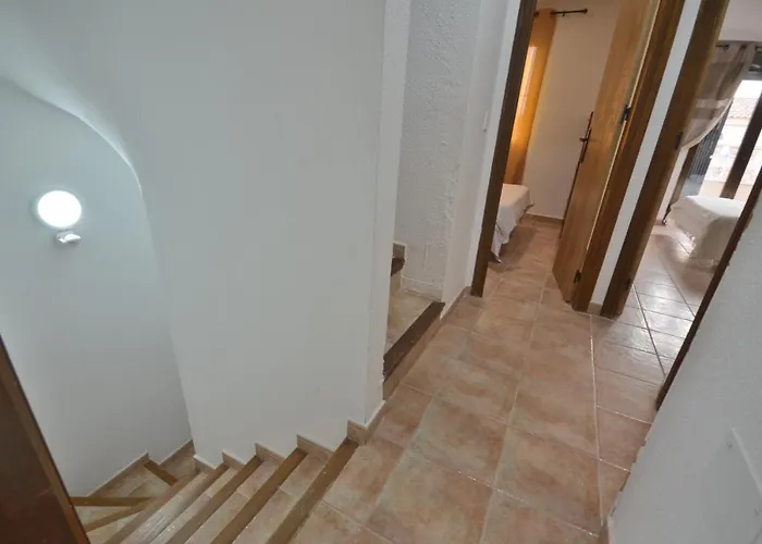 Holiday home Agradable Adosado Con Piscina, Duchas Hidromasaje