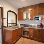 Agradable Adosado Con Piscina, Duchas Hidromasaje Dom wakacyjny *
